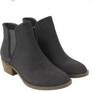 Kensie Women Gray Leather Suede Short Ankle Boots